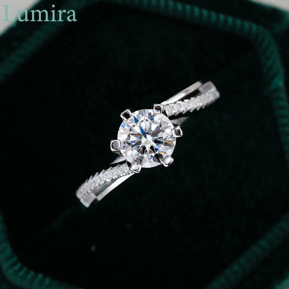Moissanite Engagement Ring 1 Carat - Anello Lumira con braccio intrecciato scintillante