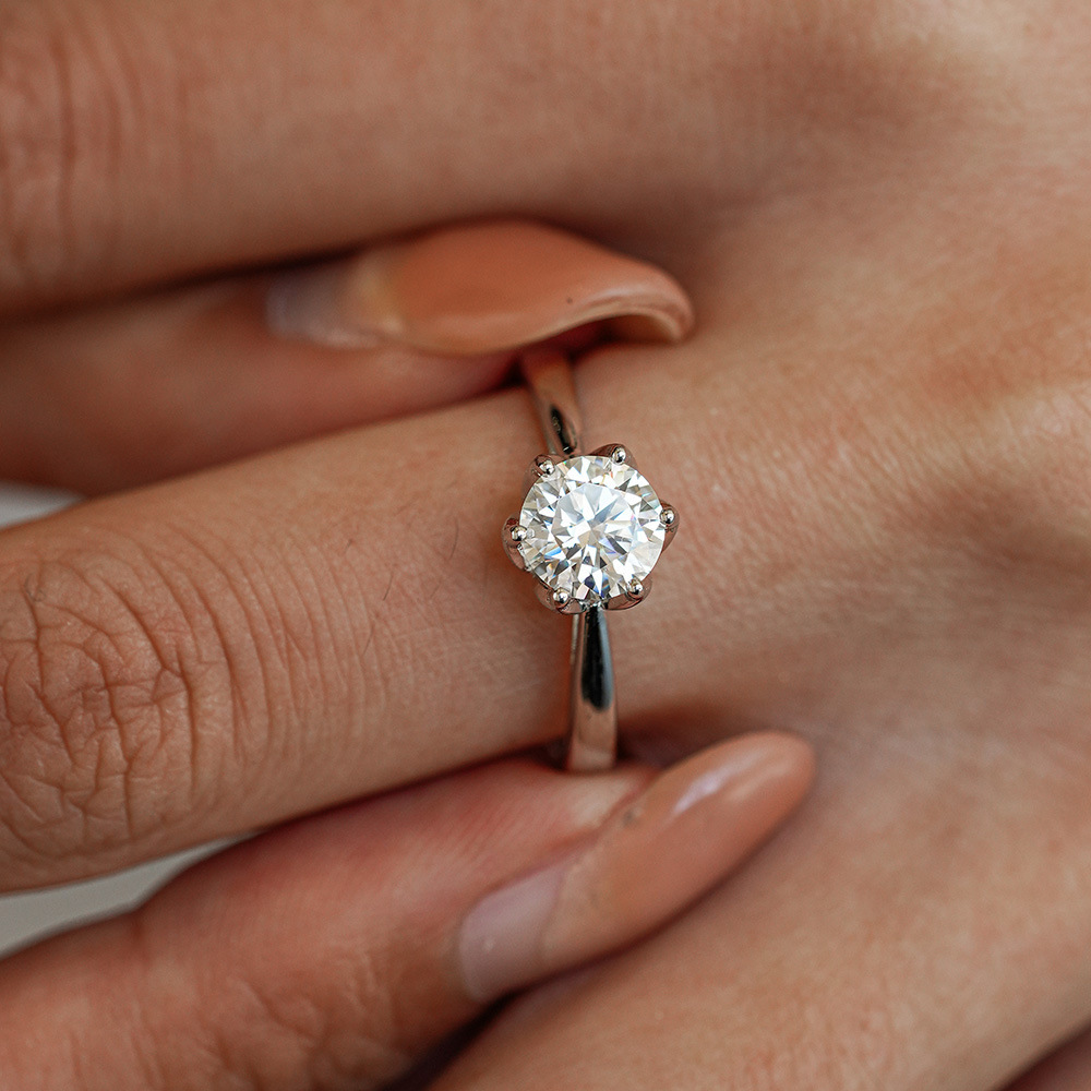 Anello Classico JoyceJelly con - Moissanite Engagement Ring 1 Carat recensione e prezzo